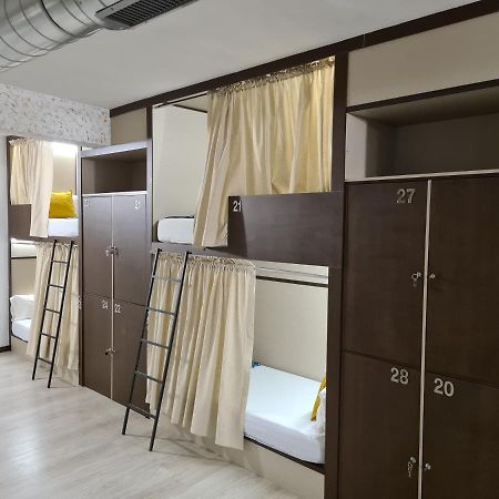 Hostel M-A Rooms Mate 마드리드 외부 사진