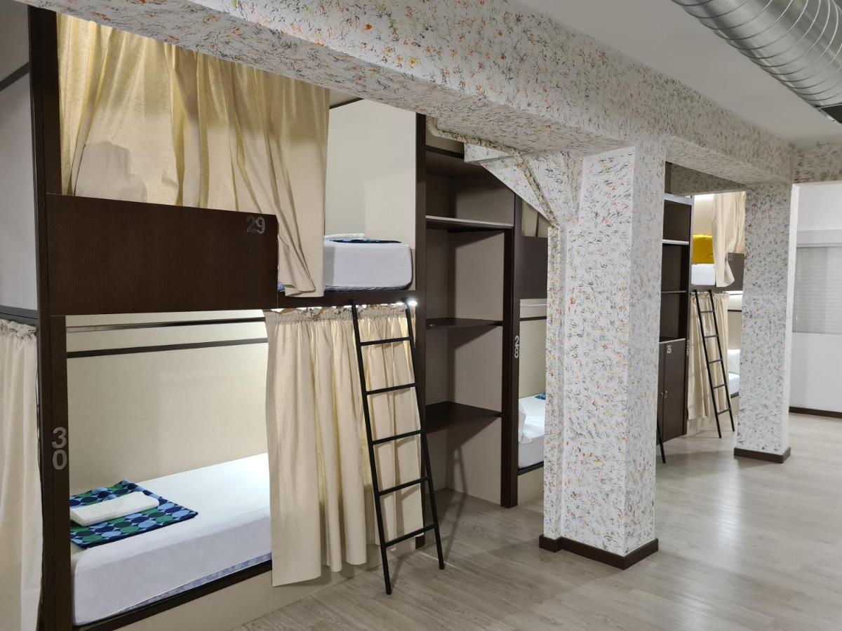 Hostel M-A Rooms Mate 마드리드 외부 사진
